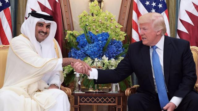 الرئيس الأمريكي التقى بالأمير تميم في الرياض