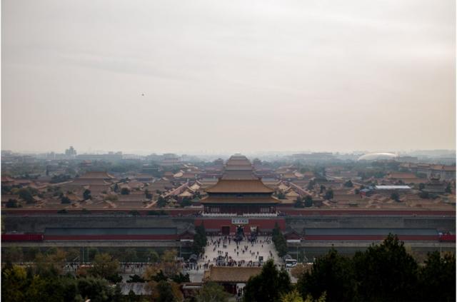 In this photo taken on October 31, 2017, a general view of The Forbidden City is seen during heavy smog in Beijing. / AFP PHOTO / FRED DUFOUR (Photo credit should read FRED DUFOUR/AFP/Getty Images)