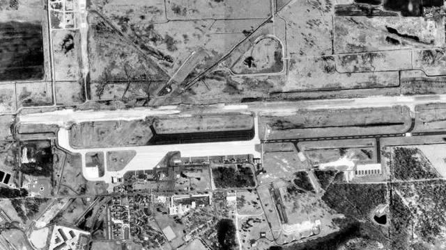 Авіабаза Волк-Філд,