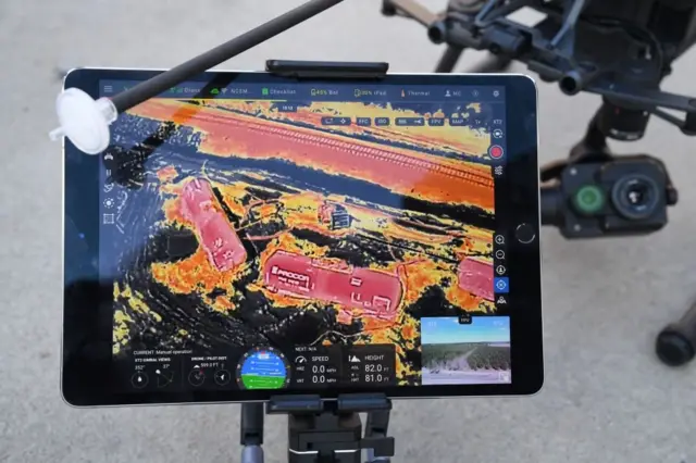 无人机可以协助紧急救援人员监控森林火灾、洪水和其他自然灾害。