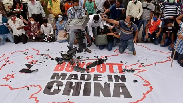 நட்பற்ற நாடுகளை துண்டித்தல்