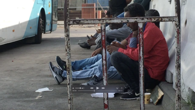 ስደተኛታት ኣብ ኣብ ከውሊ መንደቕ