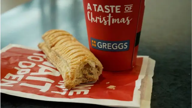 Rollo de salchicha vegana de la tienda Greggs
