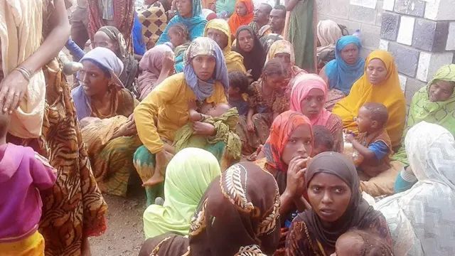 Namoota Magaalaa Roobeetti qubatan