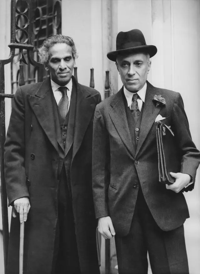 नेहरू और कृष्ण मेनन