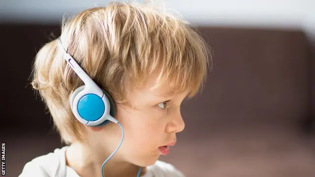 Mucaa muuziqaa dhaggeefatu