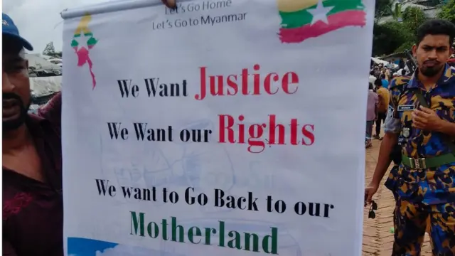 রোহিঙ্গা শিবিরে সমাবেশ