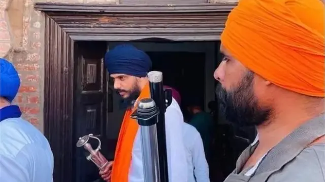 पंजाब पुलिस अमृतपाल थाना घेराव ख़ालिस्तान