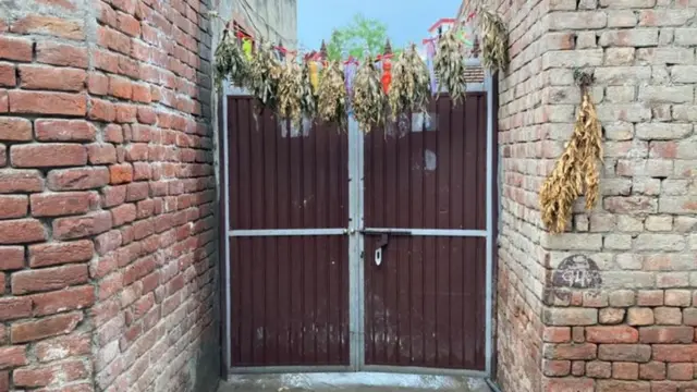 बसंत सिंह का घर