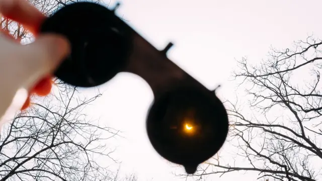 சூரிய கிரகணம்