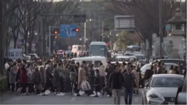 সাম্প্রতিক গবেষণা বলছে, ১৮ থেকে ৩৪ বছরের তরুণদের ৪৫ শতাংশ জানিয়েছে, তাদের কখনোই কোন শারীরিক সম্পর্ক হয়নি। ৬৪ শতাংশ বলছে, তারা কোন প্রেম বা সম্পর্কে নেই।