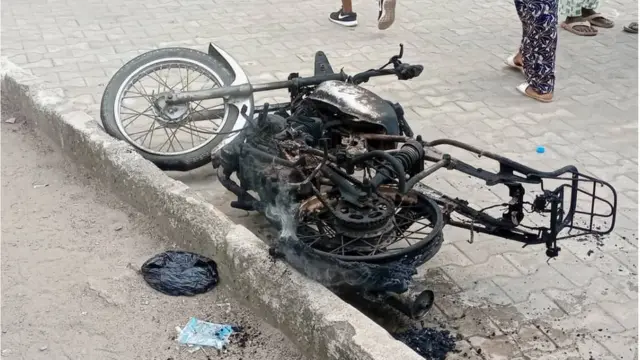 alupupu ti wọn dana sun