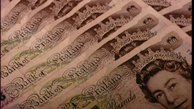 العملة البريطانية