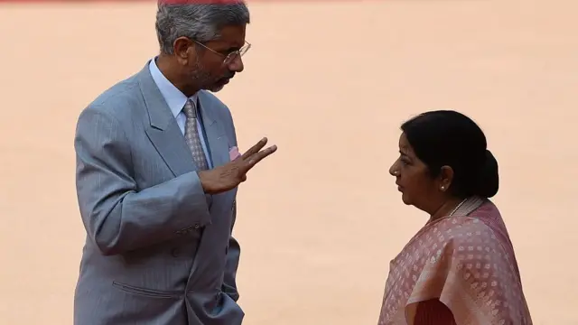 विदेश सचिव और सुषमा स्वराज