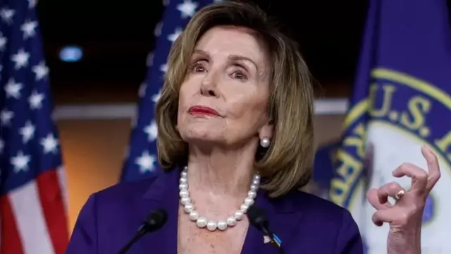 نینسی پلوسی