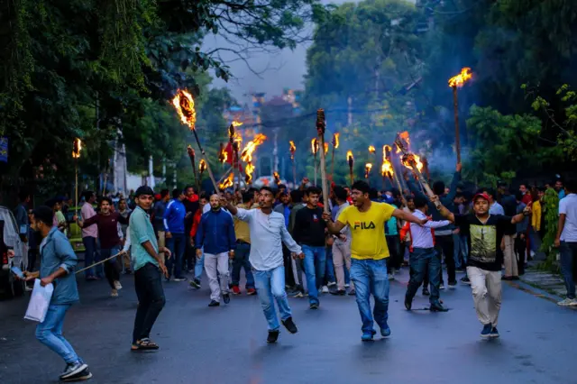 नेपालमा पेट्रोलियम पदार्थको मूल्यवृद्धिको चर्को विरोध हुने गरेको छ