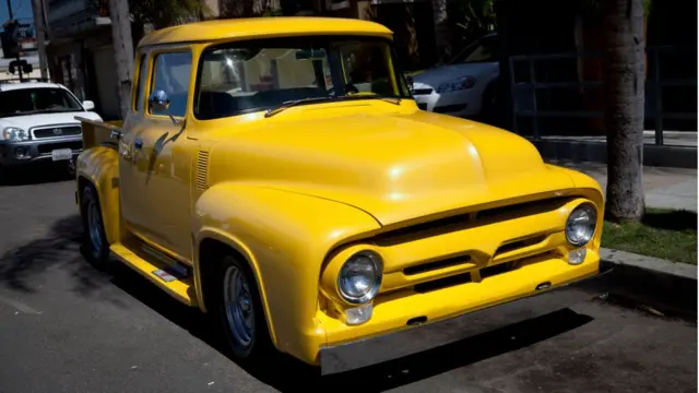 Ford F-100