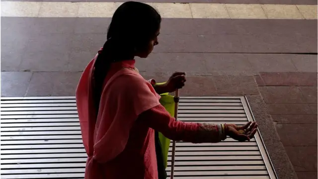 પ્રતીકાત્મક તસવીર