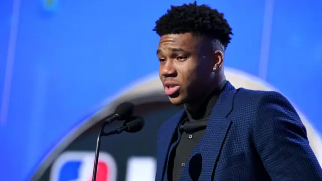 L'ailier grec, d'origine nigériane, évoluant à Milwaukee, Giannis Antetokounmpo a été sacré à 24 ans meilleur joueur du Championnat NBA