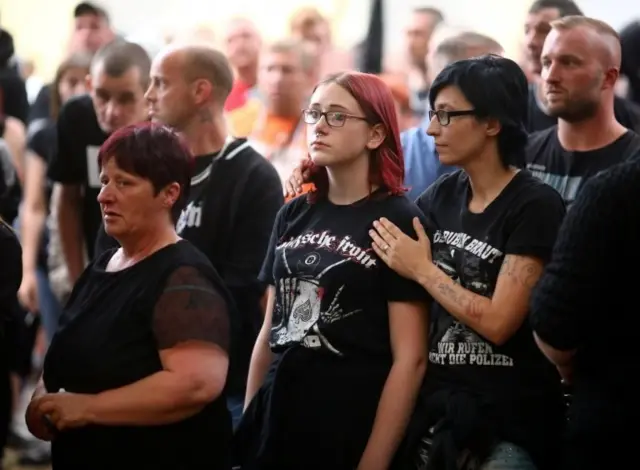 Собравшиеся помянули погибшего минутой молчания