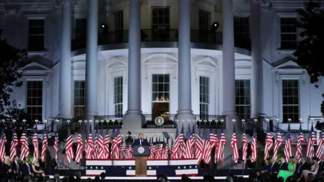 Ya yi alkawarin sake gina tattalin arzikin kasar wanda annobar korona ta gurgunta.