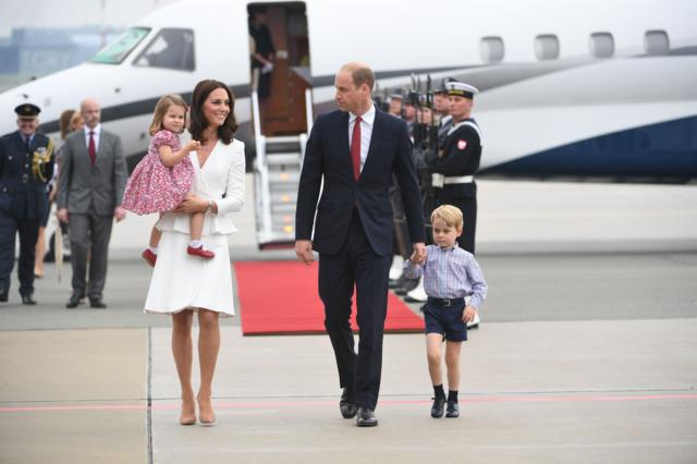威廉王子、凯特王妃和乔治王子与夏洛特公主