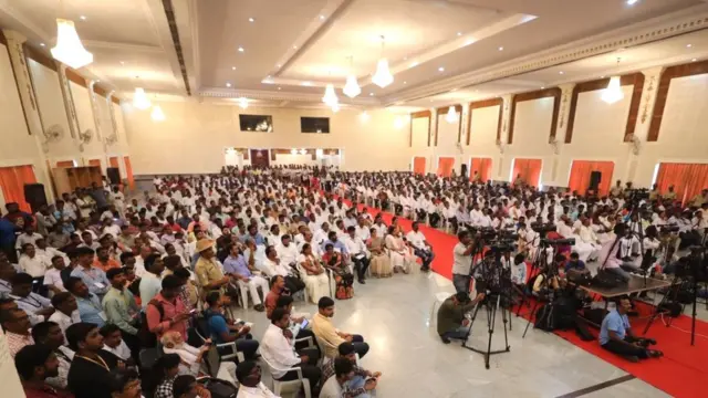 दलित समाज के प्रतिनिधियों के साथ अमित शाह का संवाद