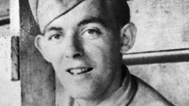 ক্রিস্টিন ছিলেন জর্জ, তিনি মার্কিন সেনাবাহিনীতে চাকরি করেছেন।