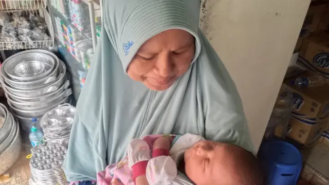 perempuan, pasutri, bayi tabung, Su'diyah, Somidi, Sumenep