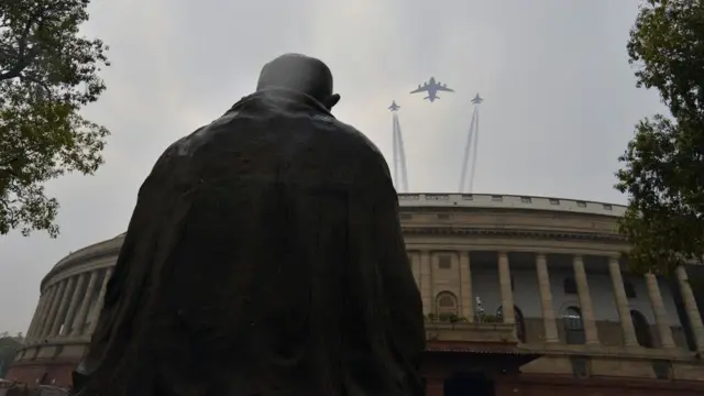 સંસદની તસવીર