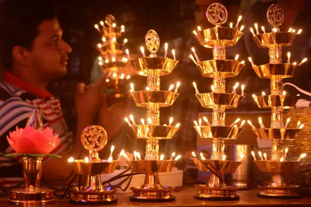 ઇલેક્ટ્રિક દીવા