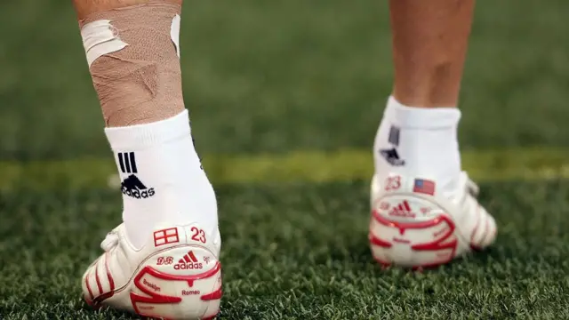 Tobillos de un futbolista