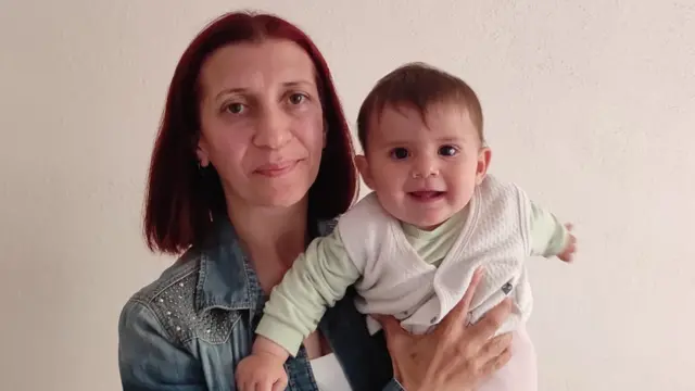 Tuba Canpolat da jariri
