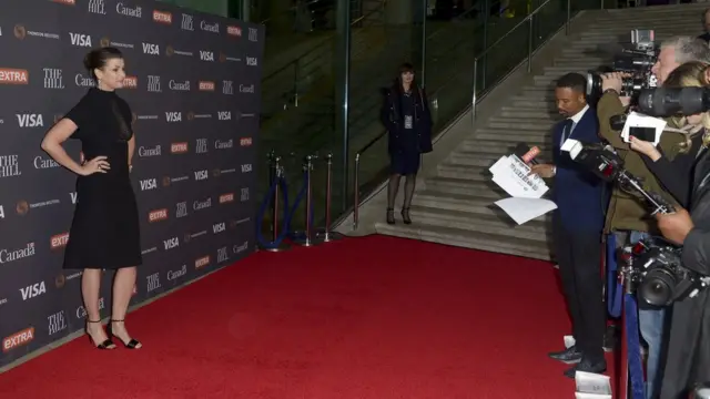 прием в посольстве