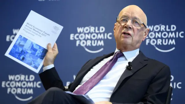 1月10日，世界經濟論壇主席施瓦布在記者會上宣佈年會具體安排。