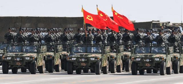 Военный парад в китайской Внутренней Монголии