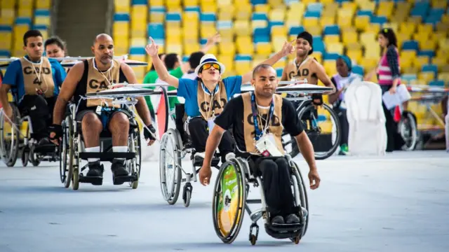 Cadeirantes treinam para abertura no Rio