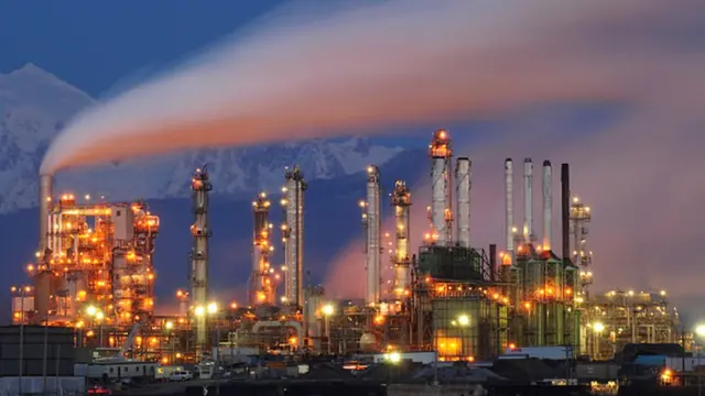پالایشگاهی در آمریکا