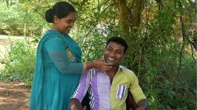 గౌరి, రోషన్