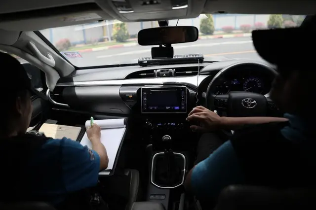 นวลปราง พิทักษ์กาญจนกุล ตำรวจหญิง พิสูจน์หลักฐาน สามจังหวัดชายแดนใต้ บีบีซี