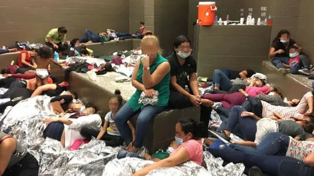 Centro de detención de migrantes en Texas