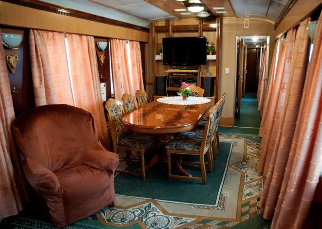 Вагон-салон, Укрзалізниця