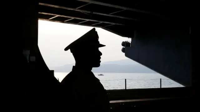卡尔文森号上的美军将参与越南当地的多项活动,包括探访橙剂受害者