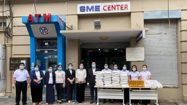 SME center ကလှူဒါန်းရန်ပြင်ဆင်ထားစဥ်