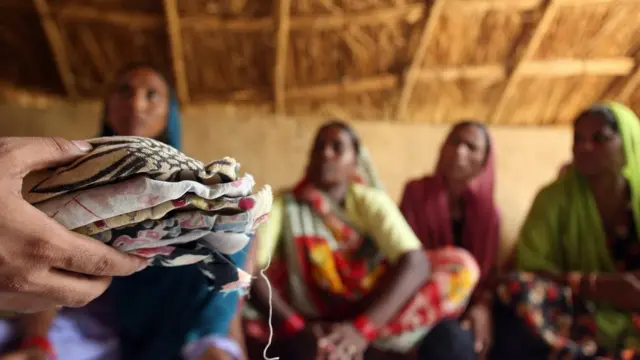 कपड़े से बने सैनिटरी पैड्स