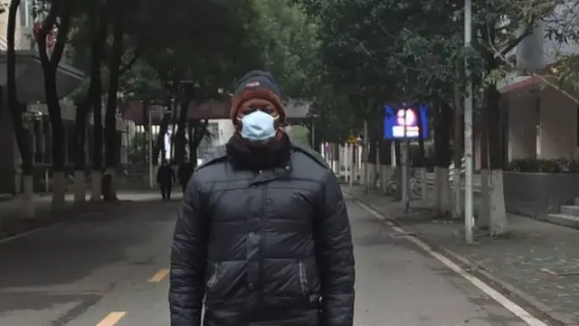 Raia wa Kigeni waliopo Uchina wakiwemo kutoka Afrika wamekua wakielezea hofu yao juu ya virusi vya Corona, mmojawao akiwa ni Mtanzania Dkt Khamis Hassan Bakari ambaye yupo jijini Wuhan, China.