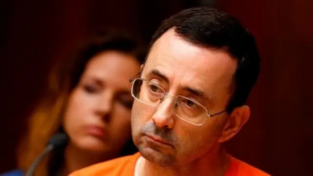 डॉ नस्सार