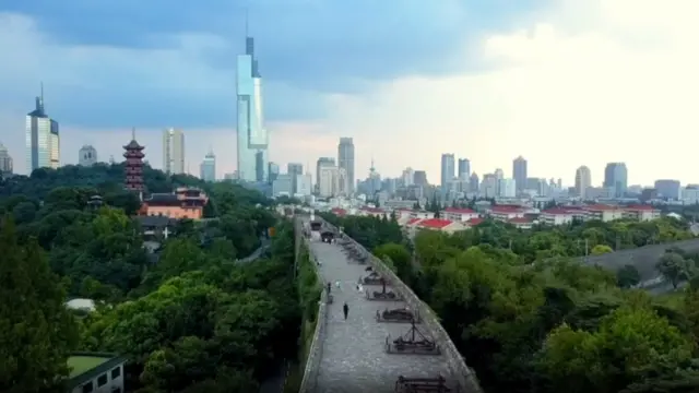 नानजिंग में मौजूद वॉल