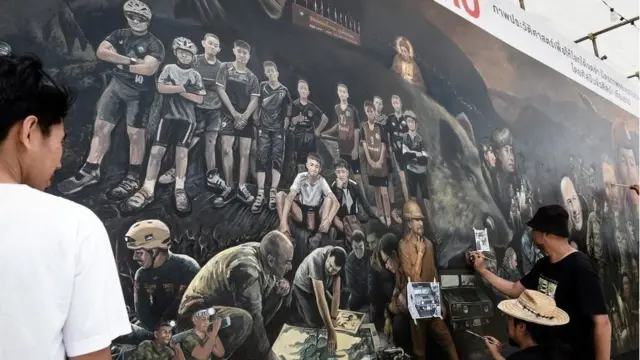 மீட்ப்புப்பணி குறித்து சித்தரிக்கும் படம்