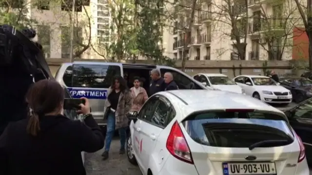 وفاء ومها السبيعي في مقابلة في جورجيا